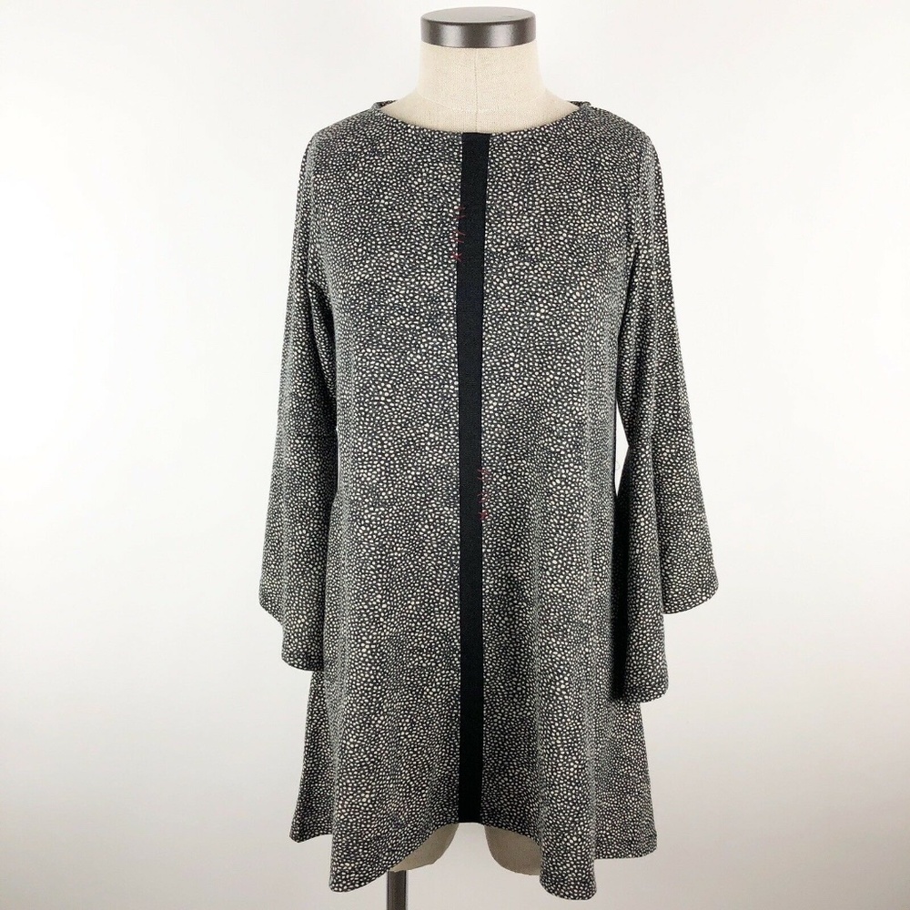 Terra SJ Apparel Black Beige Bell Sleeve Top NWT